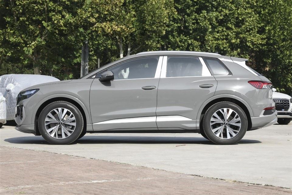 2022 Audi Q4 40 E-tron Creation Edition