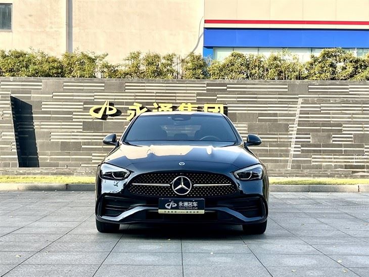 2024 MercedesBenz CClass Facelift C 260 L Night Edition 2024 MercedesBenz CClass Facelift C 260 L Night Edition